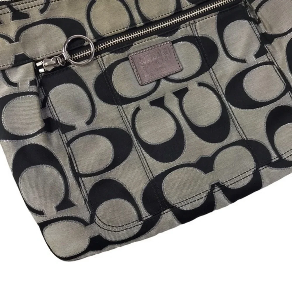 COACH Poppy Signature Purse Handbag J1163-18135